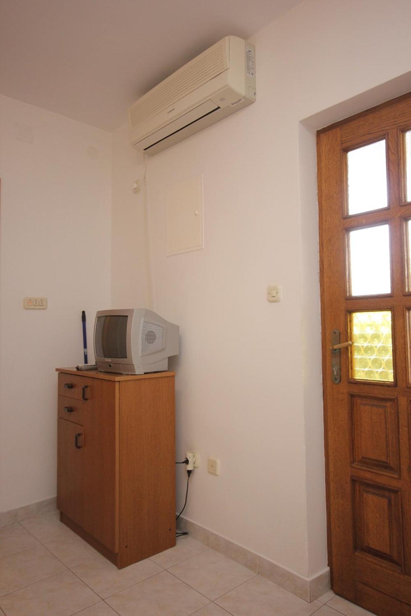 Apartments By The Sea Vis - 2470 Room photo